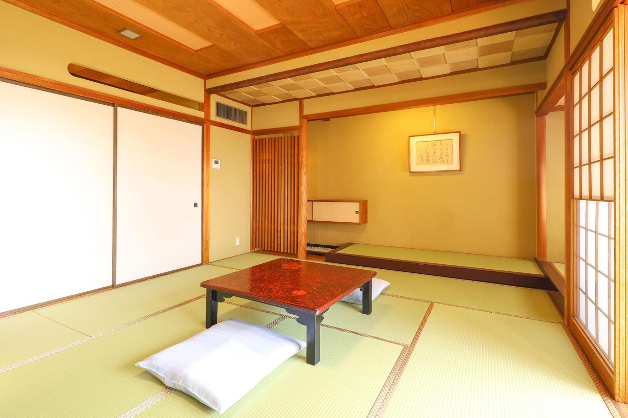 מלון קאגה Ooedo Onsen Monogatari Premium Yamashitaya מראה חיצוני תמונה