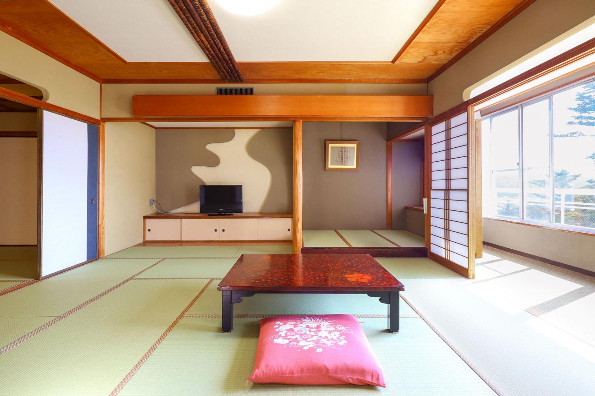 מלון קאגה Ooedo Onsen Monogatari Premium Yamashitaya מראה חיצוני תמונה